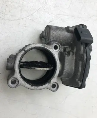 BMW 1 F20 F21 Throttle valve 7810752 10378517