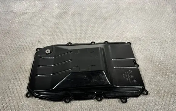 Volkswagen Touareg II Gearbox sump 0C8321361