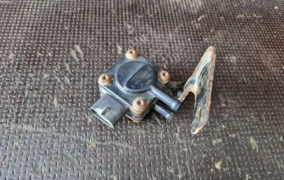 Exhaust gas pressure sensor