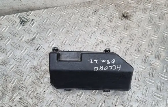 Honda Accord Fuse box cover TL0G0