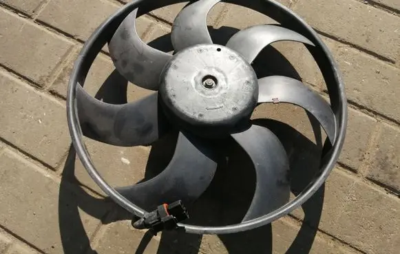 Volvo S60 Electric radiator cooling fan 5YY0456 5000821 3N211104