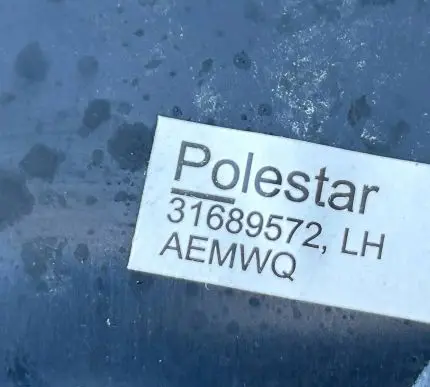 Polestar 2 Rear door window/glass frame 31689572