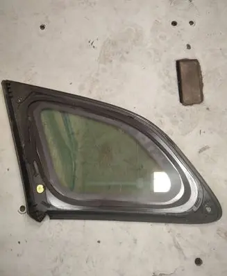 Renault Kadjar Rear side window 43R004524
