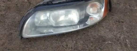 Volvo V70 Headlight/headlamp 30784247 89901002