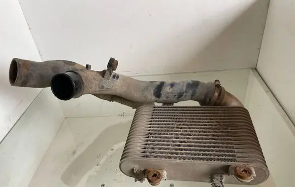 Toyota Avensis Verso Intercooler radiator 