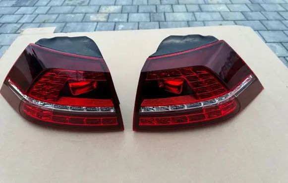Volkswagen Golf VII Rear/tail lights 5G0945208 5G0945207