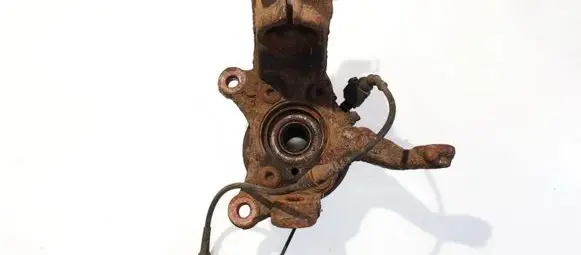 Volkswagen Golf V Front wheel hub