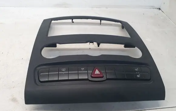 Mercedes-Benz Sprinter W907 W910 Radio/GPS head unit trim A9066800017