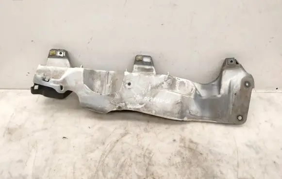 Renault Kangoo II Fender mounting bracket 8200381902