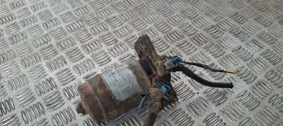 Volvo V70 Fuel filter housing 8687092