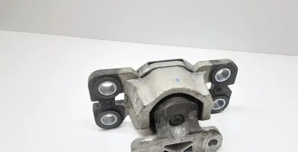 Volvo V70 Engine mount bracket 8G9N7M121AA