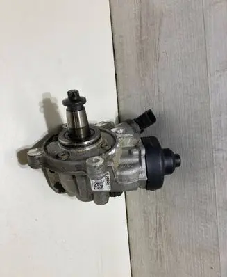 BMW X1 F48 F49 Fuel injection high pressure pump 8511626 0445010768 171205