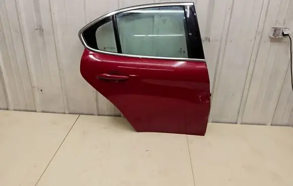 Alfa Romeo Giulia Rear door 50549830 50544691 50557484