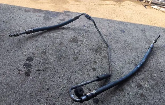 Chrysler 300 - 300C Power steering hose/pipe/line