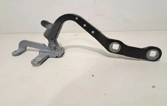 BMW X4 G02 Tailgate/trunk/boot hinge 7424413 7482677