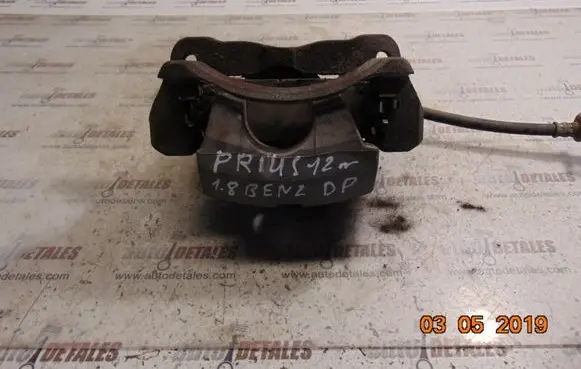 Toyota Prius (XW30) Front brake caliper