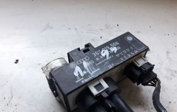 Volkswagen Sharan Coolant fan relay 357919506