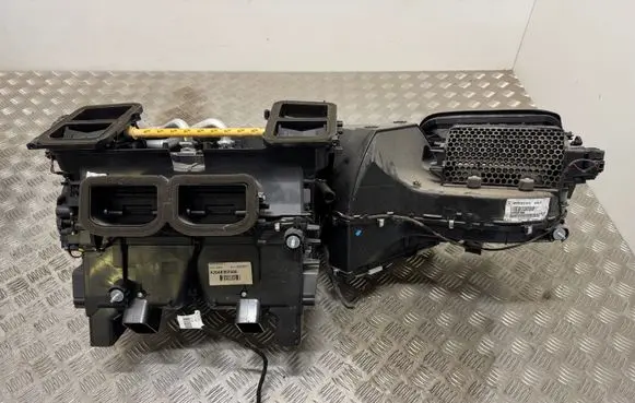 Mercedes-Benz GLK (X204) Interior heater climate box assembly A2048302560 A228702110 V7771001