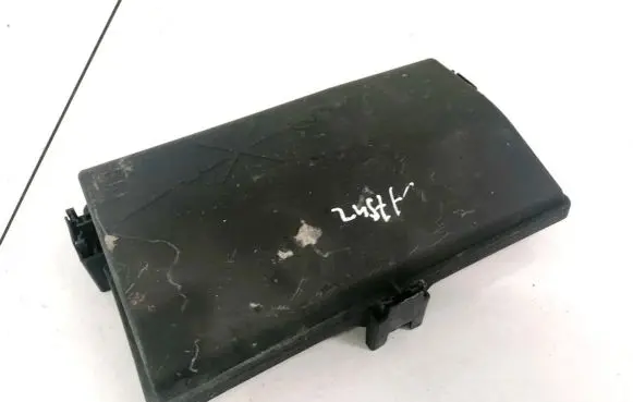 Opel Insignia A Fuse box cover 13222784