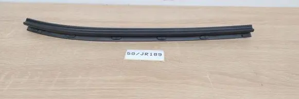 Volkswagen Touran I Engine compartment rubber 1T0823707C