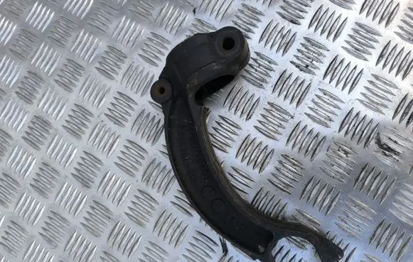 Audi A5 8T 8F Lower shock absorber bracket 8K0413 8K0413037L