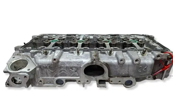 Citroen C3 Engine head S26309956 9812313410