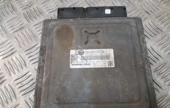 Volkswagen PASSAT B6 Engine control unit/module ECU 03G906018CE 5WP45610AC
