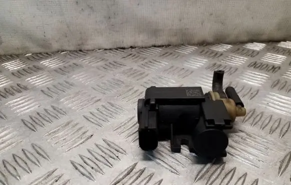 Audi Q5 SQ5 Turbo solenoid valve 8K0906627