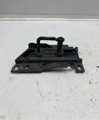 Audi A4 S4 B9 8W Engine bonnet/hood lock/latch loop/hook 8W0823185E