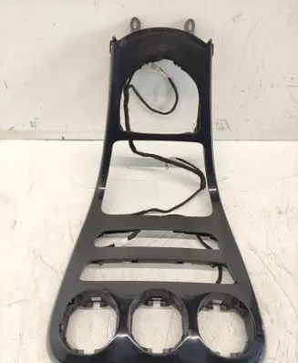 Mercedes-Benz C W205 Center console A2056803805