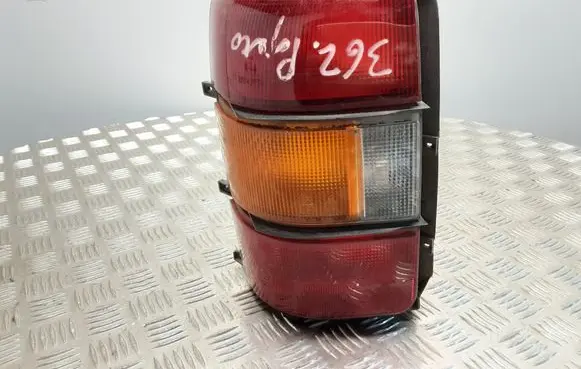 Mitsubishi Pajero Rear/tail lights