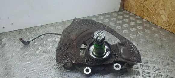 Mercedes-Benz E AMG W212 Front wheel hub