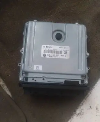 BMW X5 E70 Engine control unit/module 8517015 030176660 1039S48620