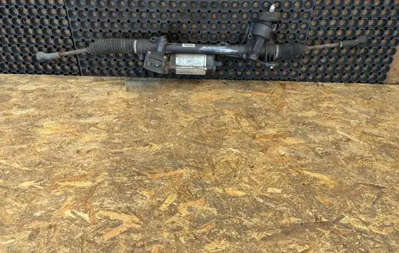 Volkswagen Jetta V Steering rack 1K0909144R