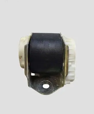 Volkswagen Caddy Rear seatbelt 2K0857812 33041768A