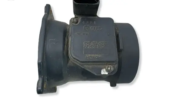 Audi A4 S4 B5 8D Mass air flow meter 078133471E AFH7008D