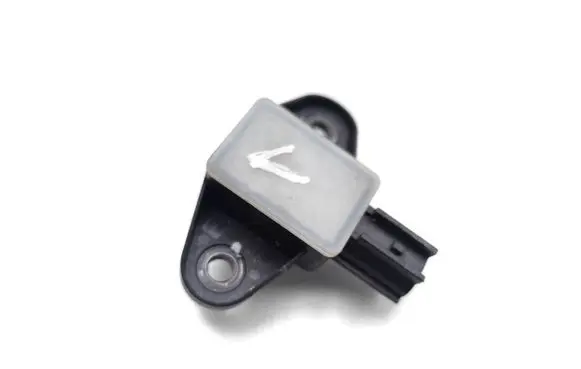 Volkswagen Tiguan Airbag deployment crash/impact sensor 33150203