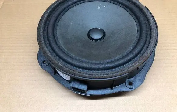 Seat Leon (5F) Front door speaker 5F0035415
