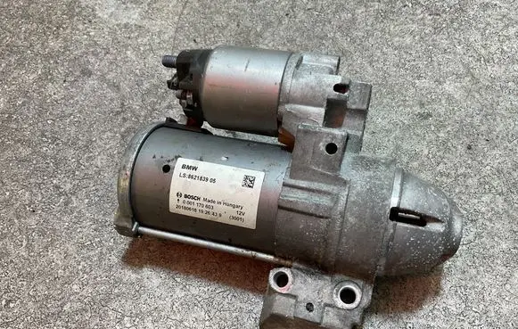 BMW 1 F20 F21 Starter motor 8621839 20180618 0001170603