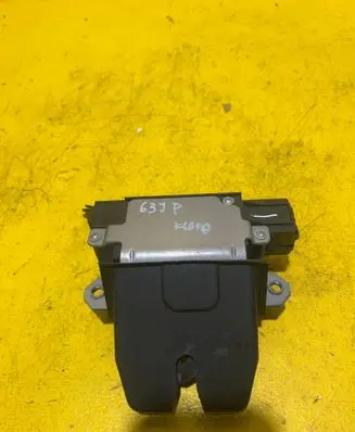 Renault Clio III Tailgate/trunk/boot lock/catch/latch 01041111905