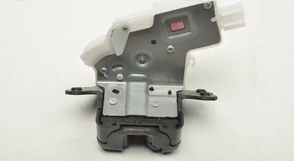 Toyota Yaris Tailgate lock latch