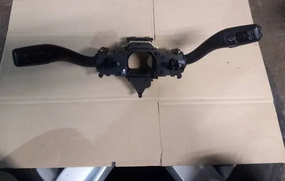 Audi A4 S4 B6 8E 8H Indicator stalk 8E0953513a 8E0953503c