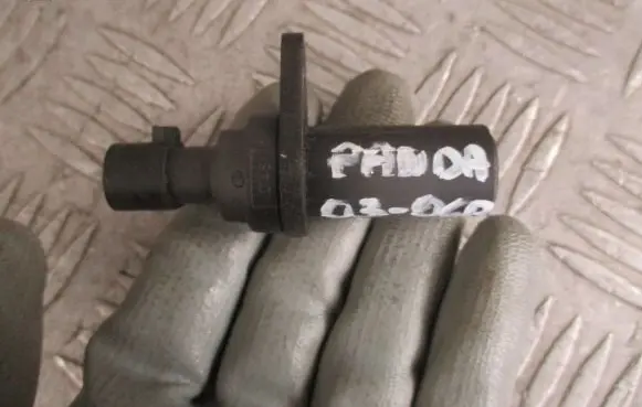 Fiat Panda II Camshaft speed sensor 