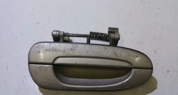 Mazda 626 Front door exterior handle