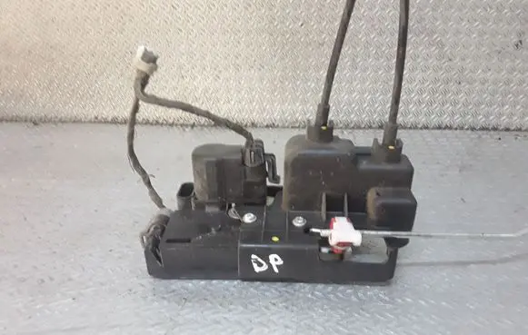 SsangYong Korando Front door lock