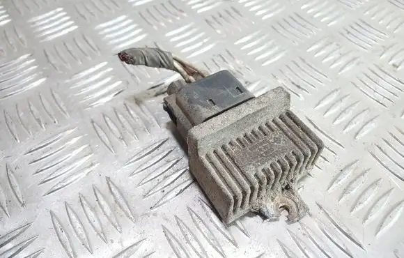 Renault Laguna II Glow plug pre-heat relay