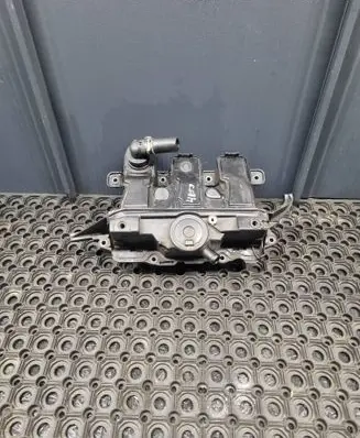 Renault Trafic III (X82) Rocker cam cover 9936806 PA6GF35 10605903