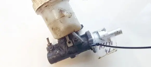 Mitsubishi Carisma Master brake cylinder