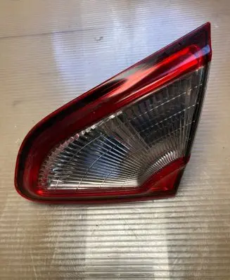 Nissan Qashqai Tailgate rear/tail lights B26550BR01A 89503209
