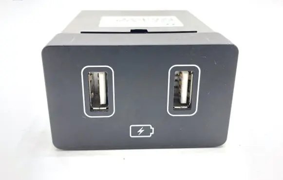 Hyundai Tucson IV NX4 USB socket connector 96125-N9500